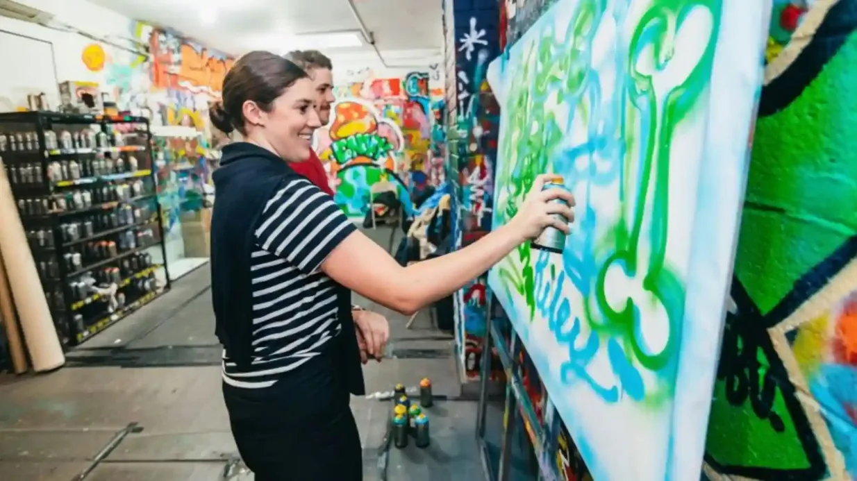 Brooklyn New York: Guided Graffiti Workshop Provided by Graff Tours