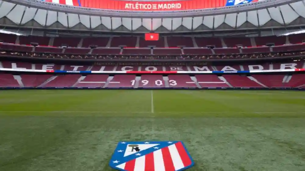 Atlético de Madrid: Honorary Kick-off Experience + Tour + Museum Entry