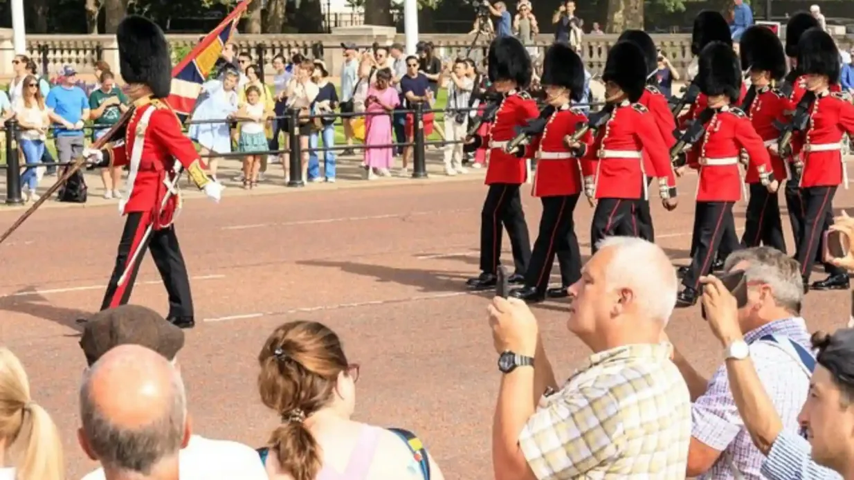 London: Westminster Guided Walking Tour + Tower Bridge Eintritt