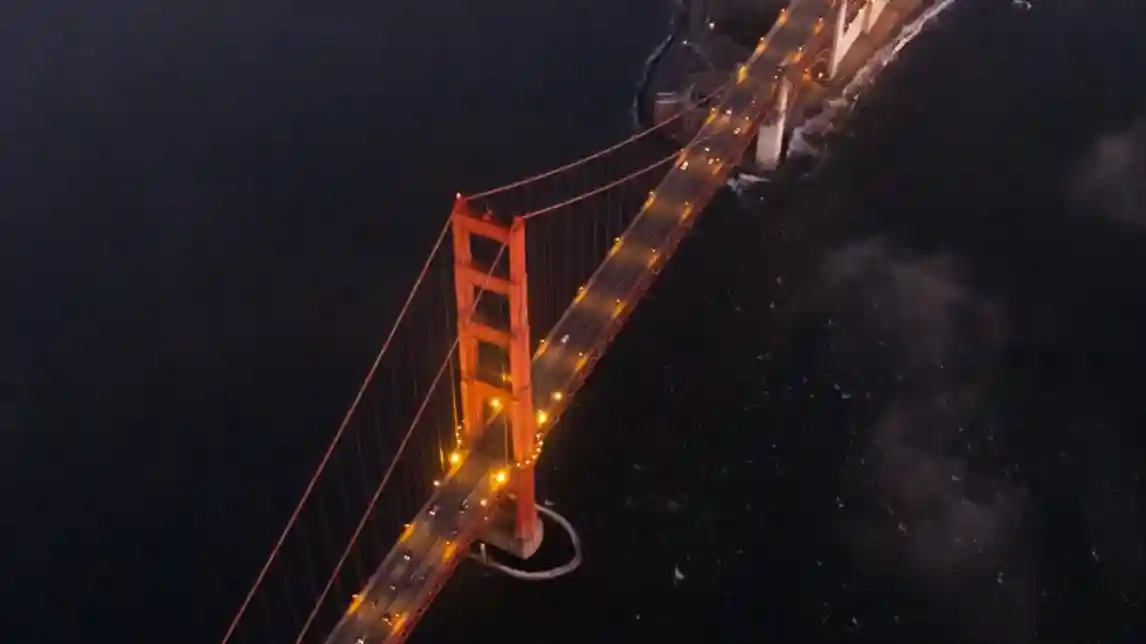 San Francisco: Tour privato in aereo di notte Fornito da Hayward Flight  LLC