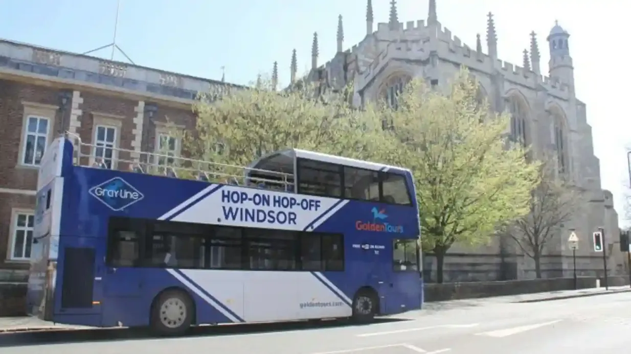 Windsor London : 24-Hr Hop-on Hop-off Bus Tour + Audio Guide