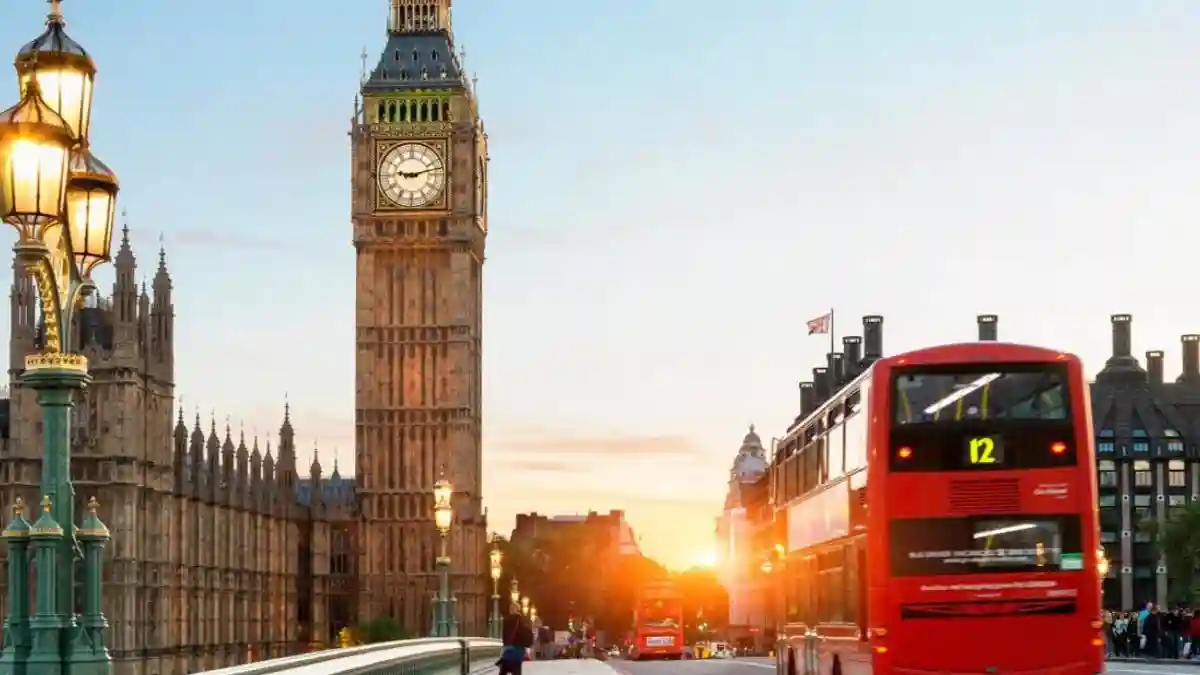 Westminster: 3-Hour Private Walking Tour + Abbey & Churchill War Rooms Entry