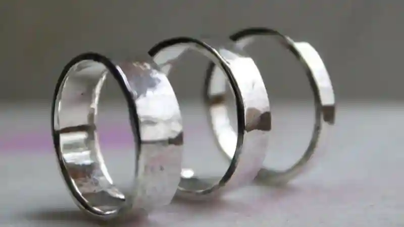 Drury Street Dublín: Forja un Anillo de Plata Operado por Silver Works