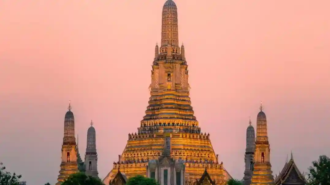 Bangkok : Visite nocturne en tuk tuk + repas dans le quartier chinois