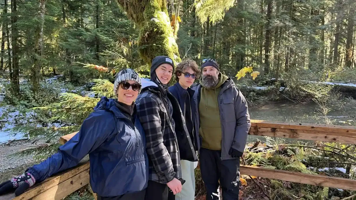 Vancouver: Guided Bike and Hike with Picnic Lunch Provided by Breakaway Adventures