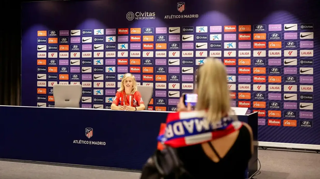 Atlético de Madrid : Tournée Premium + Petit-déjeuner dans la boîte privée de Simeone