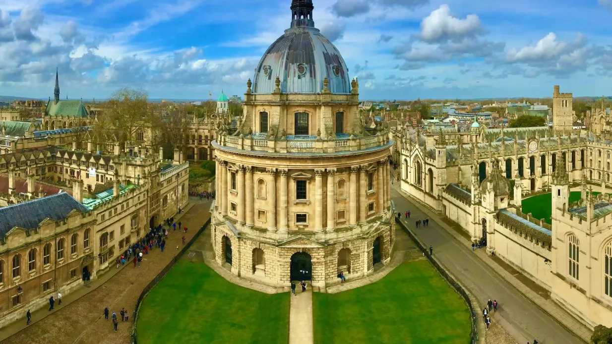 Cotswolds et Oxford : Visite guidée d'une journée au départ de Londres + Déjeuner dans un pub de campagne Fournie par GTi Travel Group Limited