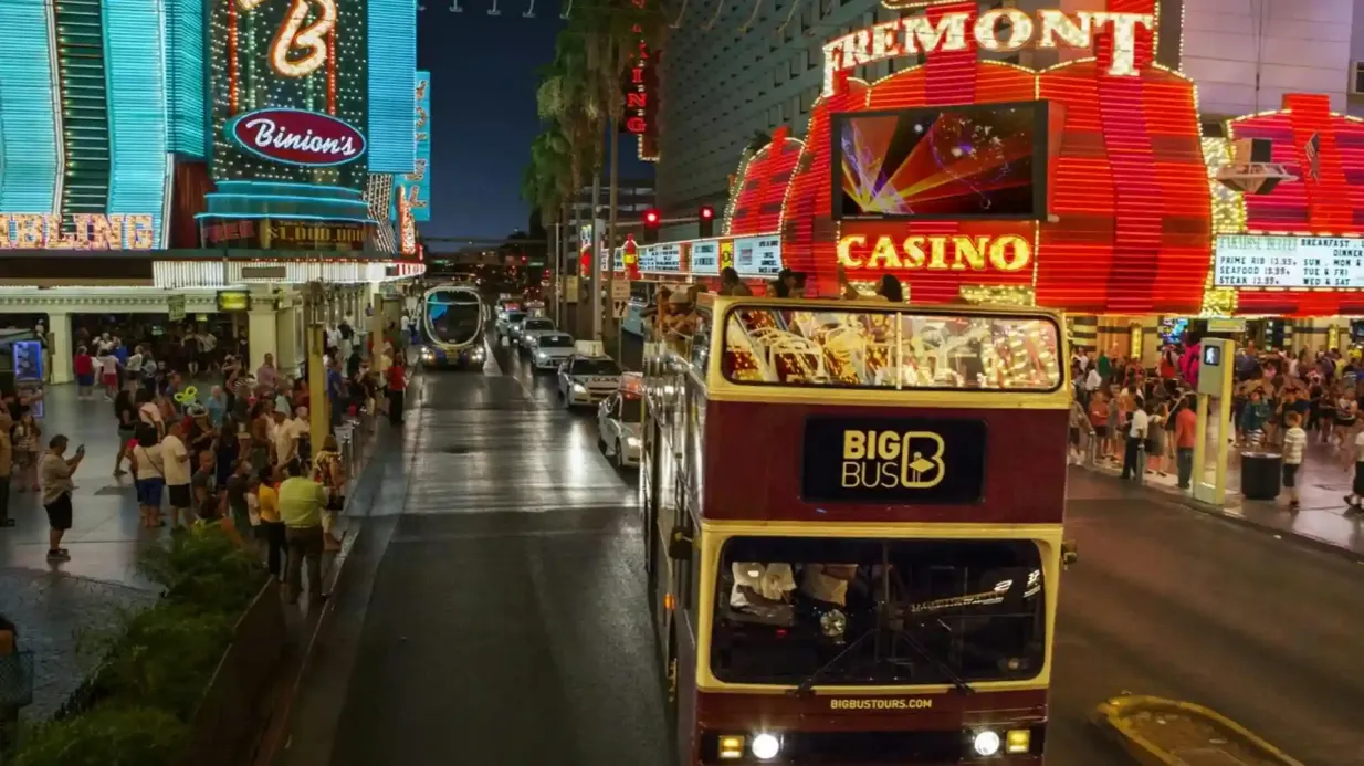Las Vegas: Night Open Top Bus Tour + Neon Museum Evening Entry