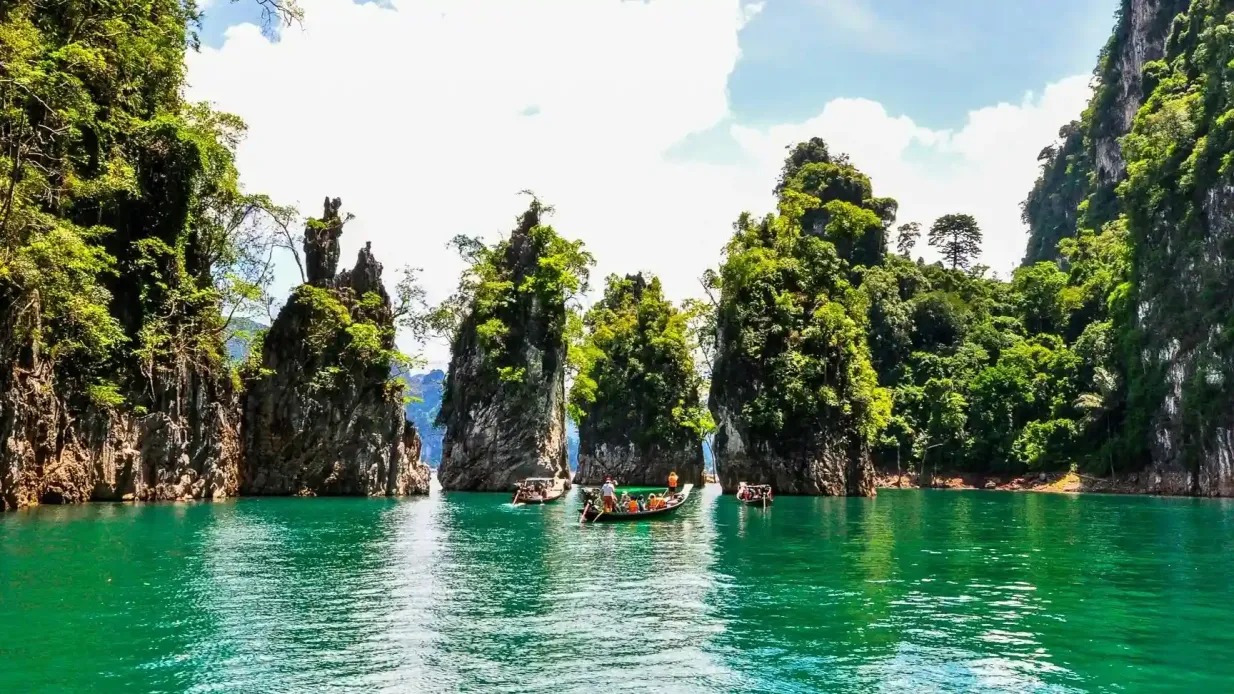Khao Sok Cheow Lan Lake: Guided Day Tour from Krabi + Lunch Provided by [Oh-Hoo] SiamScapeJourneys co.,ltd.