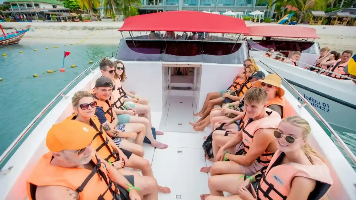Isole Tan e Pig: Tour guidato in motoscafo da Koh Samui + avvistamento dei delfini rosa Fornito da [Oh-Hoo] SiamScapeJourneys co.,ltd.