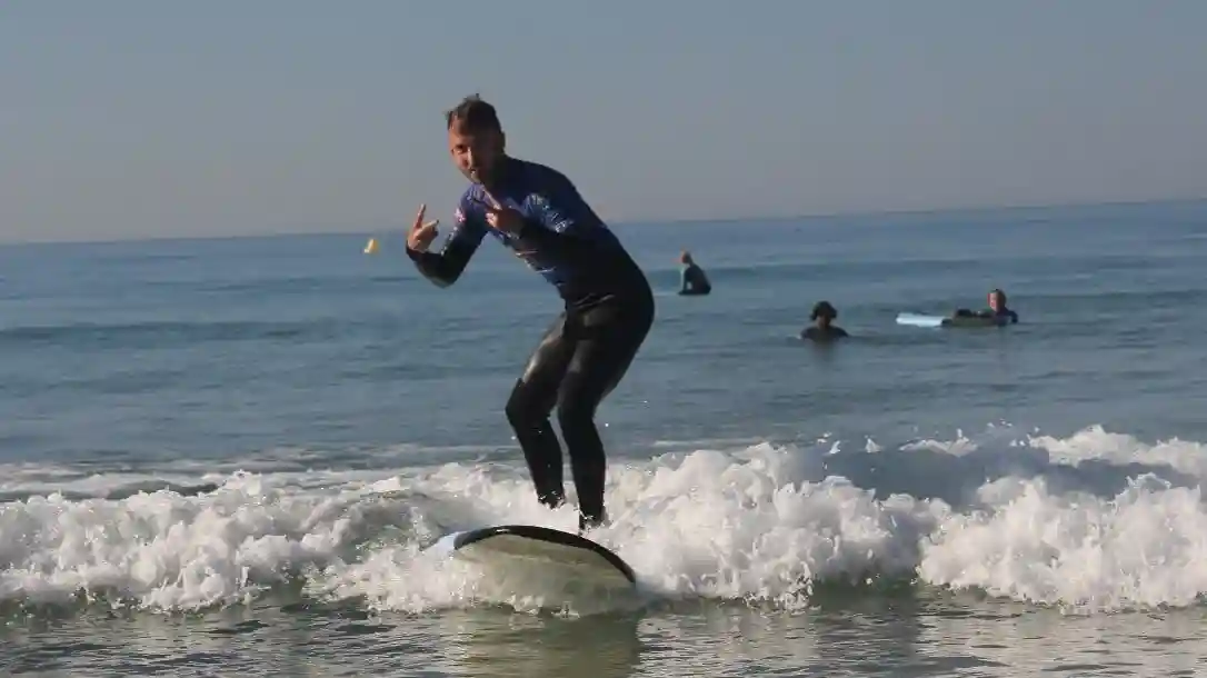 Armação de Pêra: Sesión privada de surf Operado por Blue Xperiences