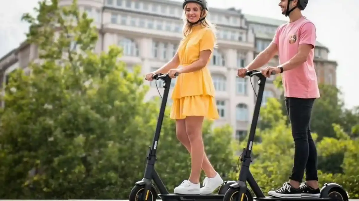 Old Town Kraków: 2-Hour Guided E-Scooter Tour Provided by V&G COMPANY Sp.z.o.o