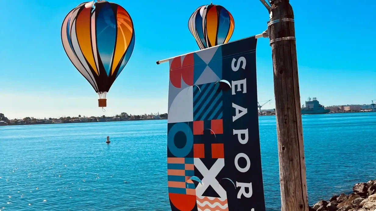 San Diego: Passeio gastronômico a pé à beira-mar + passeio de carrossel Organizado por MM Tours, LLC