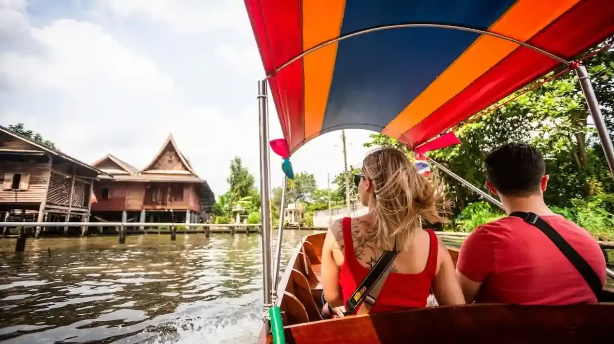 Bangkok : Visite privée du marché flottant + promenade en bateau + transferts