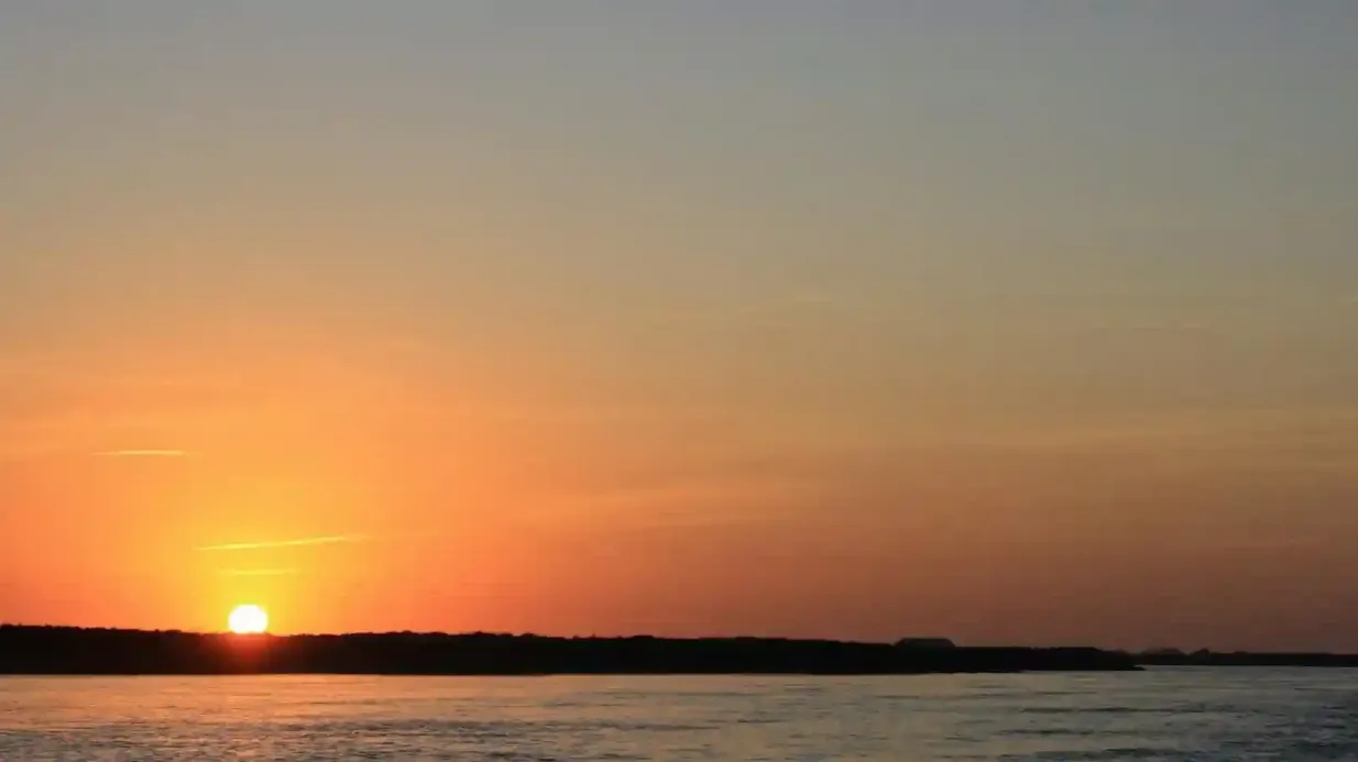 Ría Formosa: Excursión en barco ecológico al atardecer desde Faro Operado por Lands - Turismo na Natureza, Lda