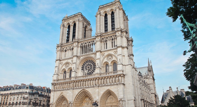 Passeio gratuito pelo coração de Paris Organizado por Viaterra Tours