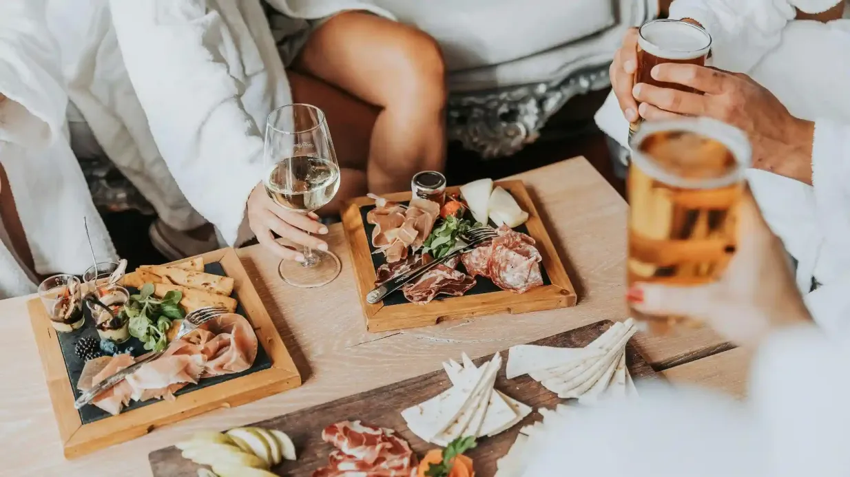 Roseo Euroterme Wellness Resort: 2 ore di piscina termale + aperitivo Fornito da ARCADIA EMME VIAGGI SRL
