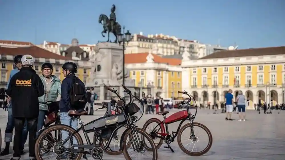 Lisbona: Noleggio di biciclette elettriche