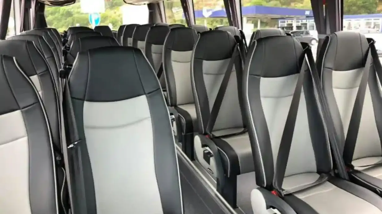 Ponta Delgada: Bus Transfer To/From Airport and City Centre Provided by Distribusion Technologies GmbH (EUR)