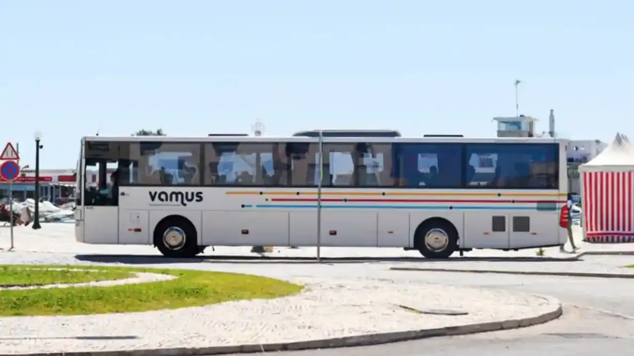 Albufeira: Traslado de ônibus de/para o Aeroporto de Faro