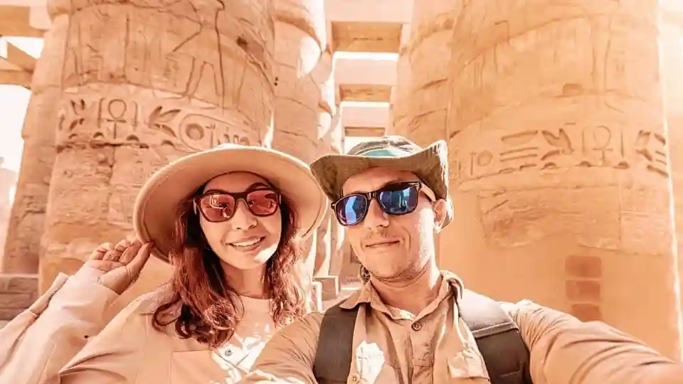 Luxor Valley: Guided Tour + Roundtrip Transfer from Hurghada + Lunch Provided by Black Camel Tours