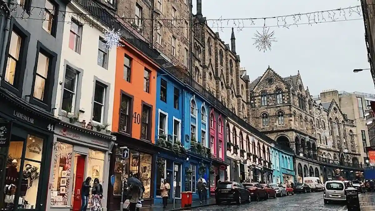 Edinburgh: Harry Potter Sites Tour + House of Illusions Experience Provided by TOP SIGHTS TOURS LLC