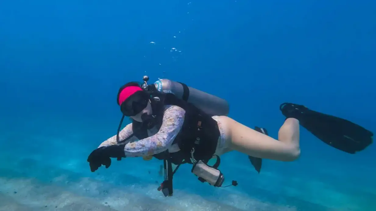 Dubai: Scuba Diving Boat Tour