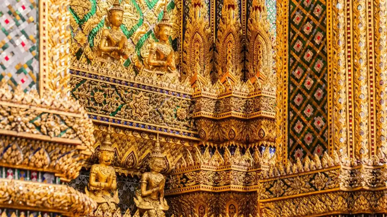 Audio Guide App to the Reclining Buddha (Wat Pho) Provided by Action Tour Guide