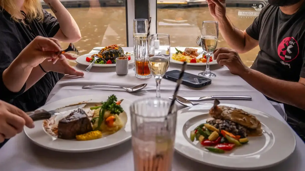 Rio Yarra: Passeio de barco com almoço no Spirit of Melbourne