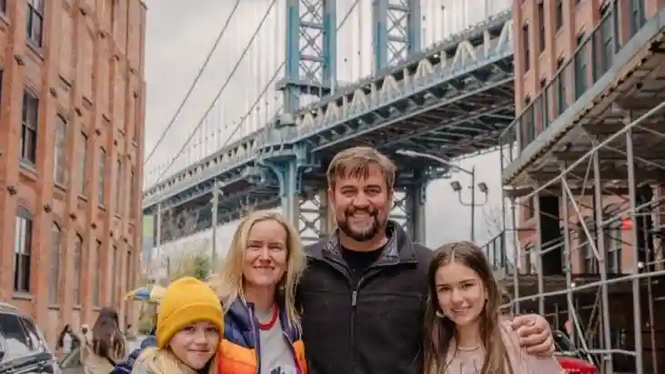 Brooklyn: 3-Hour Guided Bus Tour + Chocolate Tasting