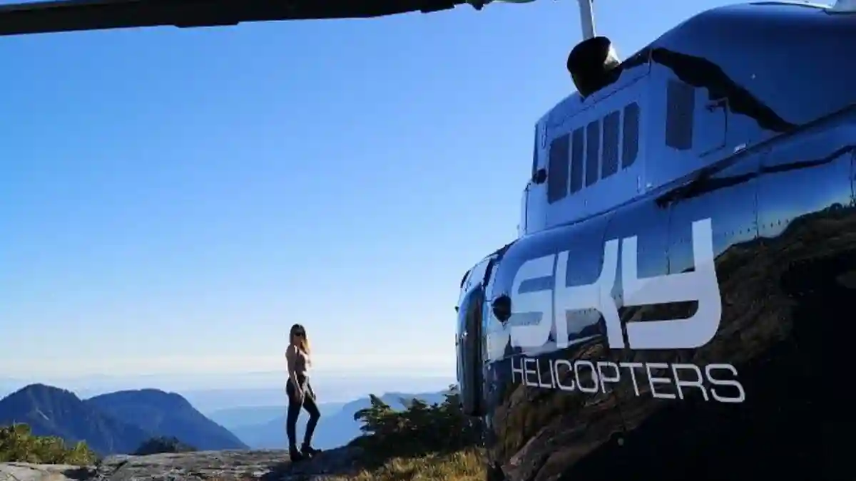 Vancouver: BC Backcountry 60 oder 90 Minuten Premium-Hubschrauberflug Bereitgestellt von SKY Helicopters