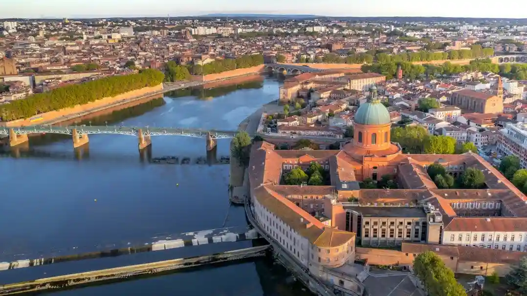 Toulouse: Self-Guided Walking Tour Provided by Toulouse Welcome - CityTour
