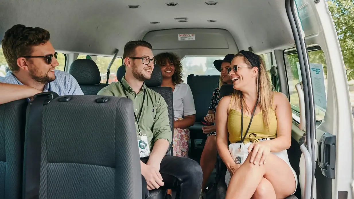 Yarra Valley: Hop-on-Hop-off Bus Tour von Melbourne Bereitgestellt von Hop It