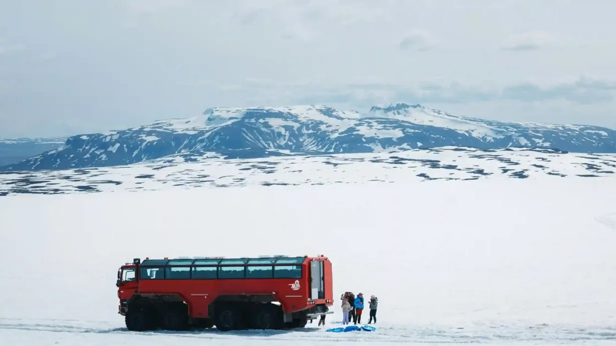 Ghiacciaio Langjökull: Tour guidato in Monster Truck Fornito da Sleipnir Tours