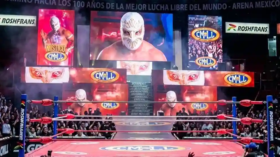 Mexico City: Lucha Libre Show + Transfer + Drinks Provided by CHILLNGOS SAS