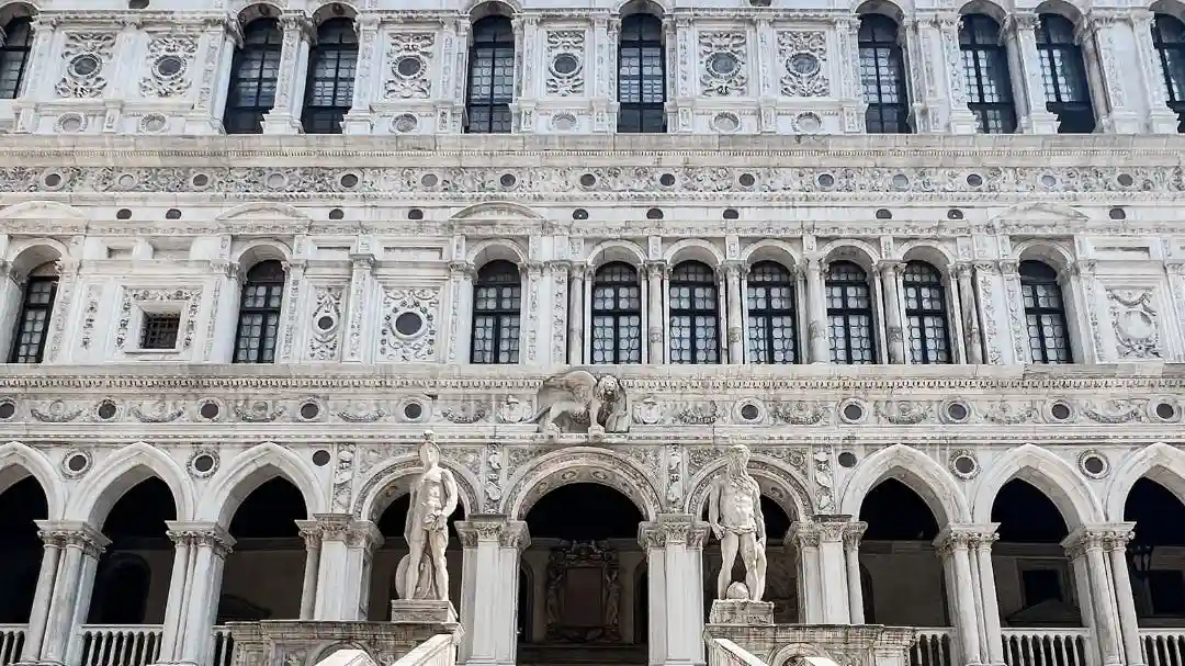 Palacio Ducal y basílica de San Marcos: Visita guiada con acceso al Pala D'Oro Operado por Park Viaggi srl