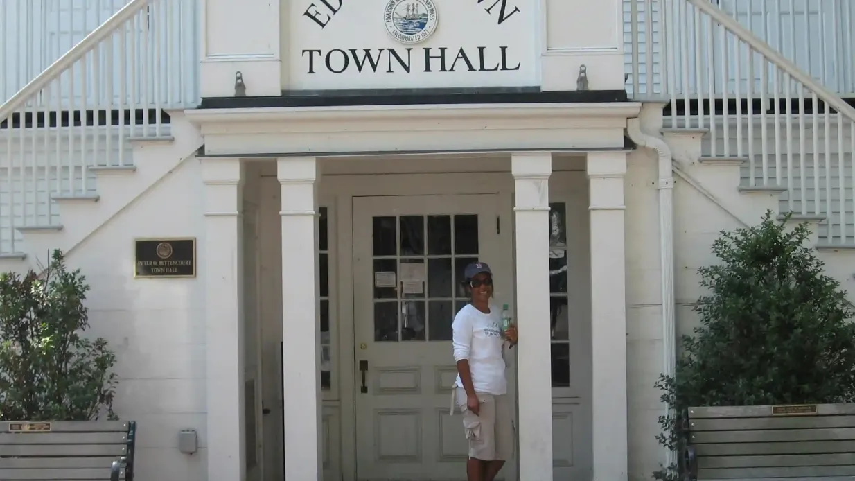 Martha's Vineyard: Day Trip from Boston + Roundtrip Transfer Provided by New England Trips Inc.