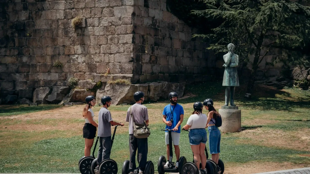 Porto : visite guidée de 2 heures en Segway Fournie par Boost Portugal Urban Thrills SA