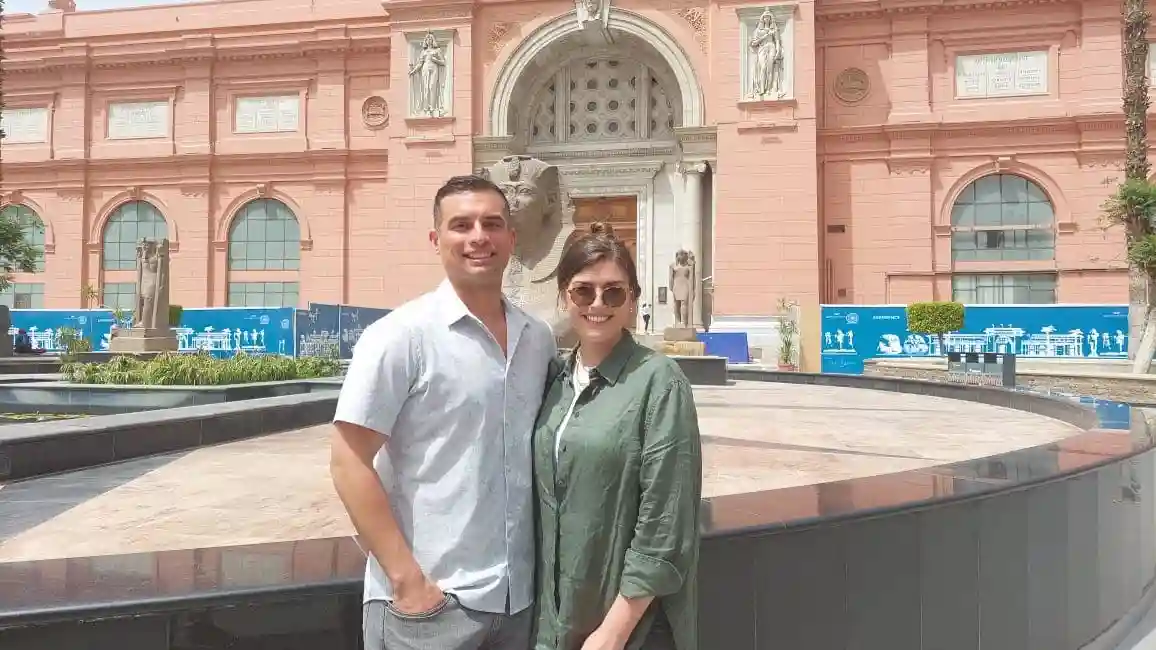 Giza Pyramids, Sphinx & Egyptian Museum: Private Day Tour with Bazaar
