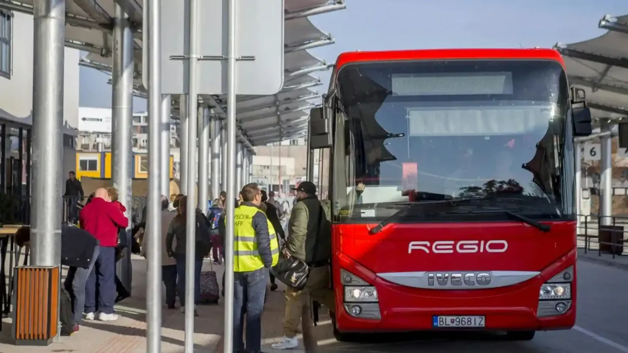 Bratislava: Traslado de ônibus de/para o aeroporto de Viena