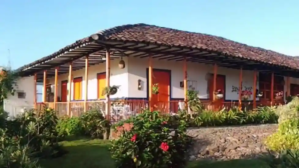 Descubre Salento y el Valle del Cocora, desde Pereira. Operado por Maribella Services