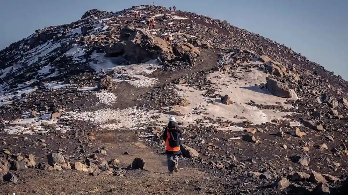 Vulkanwanderung und Nordlichter: Tour ab Reykjavik