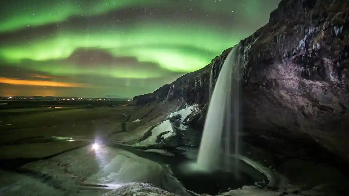 Northern Lights: Small-Group Tour from Reykjavík