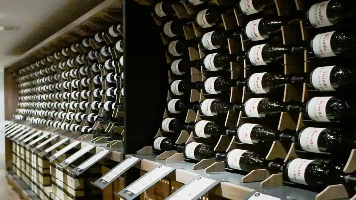 Châteauneuf-du-Pape: Food & Wine Tasting Tour + Audio Guide Provided by BROTTE SAS