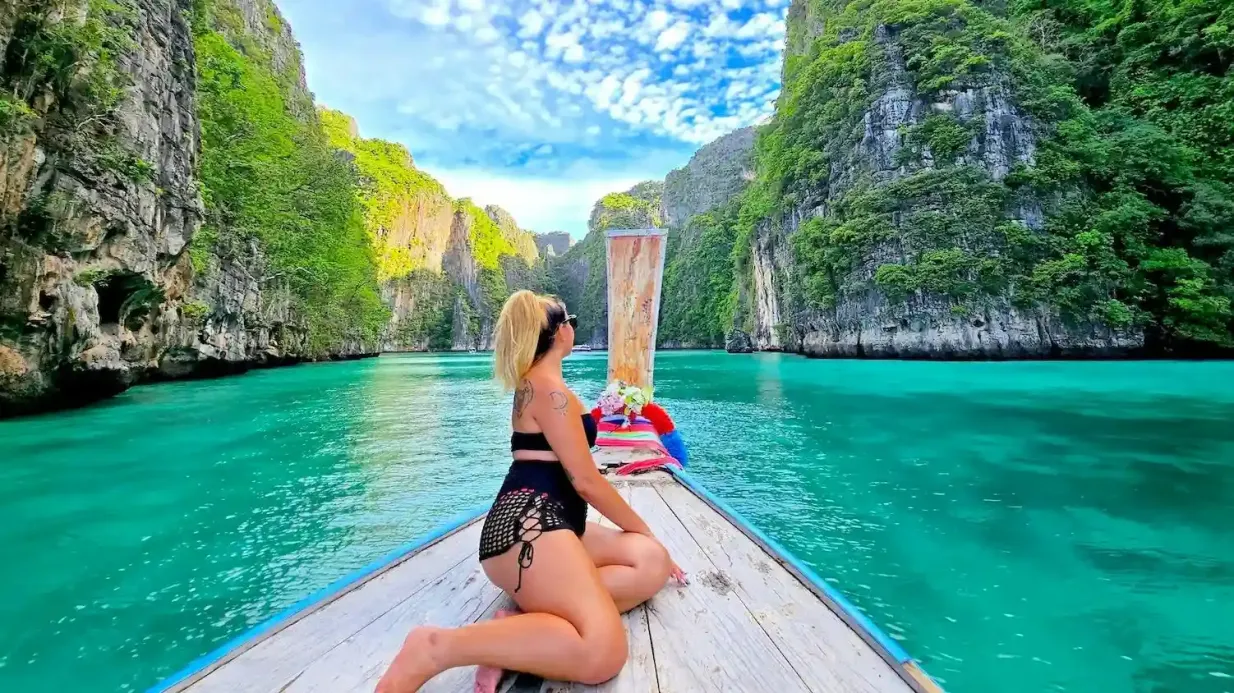 Isole Phi Phi: Tour in barca + trasferimento di andata e ritorno da Khao Lak Fornito da C N DO CO., LTD.