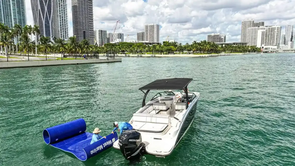 Miami : Location de bateau privé avec capitaine Fournie par Ocean Views Boat Rental Miami