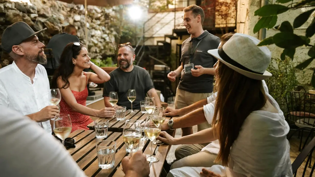 Zagreb: Kulinarische Tour mit Essen und Weinverkostung