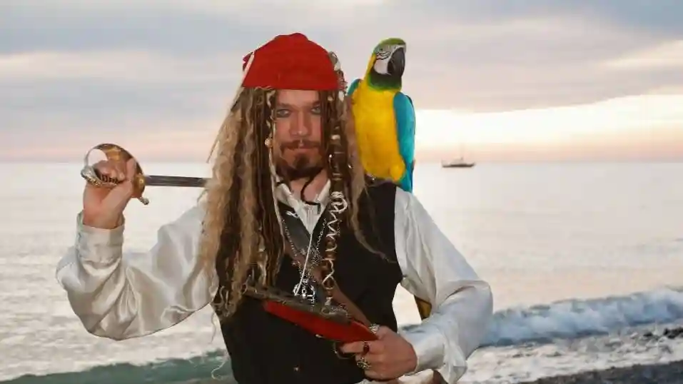 Alanya: Passeio de barco pirata com almoço e bebidas Organizado por Tourmania
