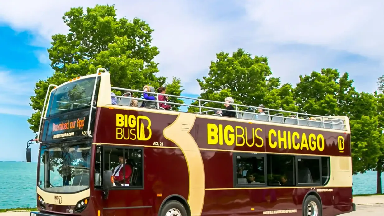 Chicago: 48-Stunden Hop-on-Hop-off-Bus + Bootstour durch die Architektur Bereitgestellt von Big Bus USA