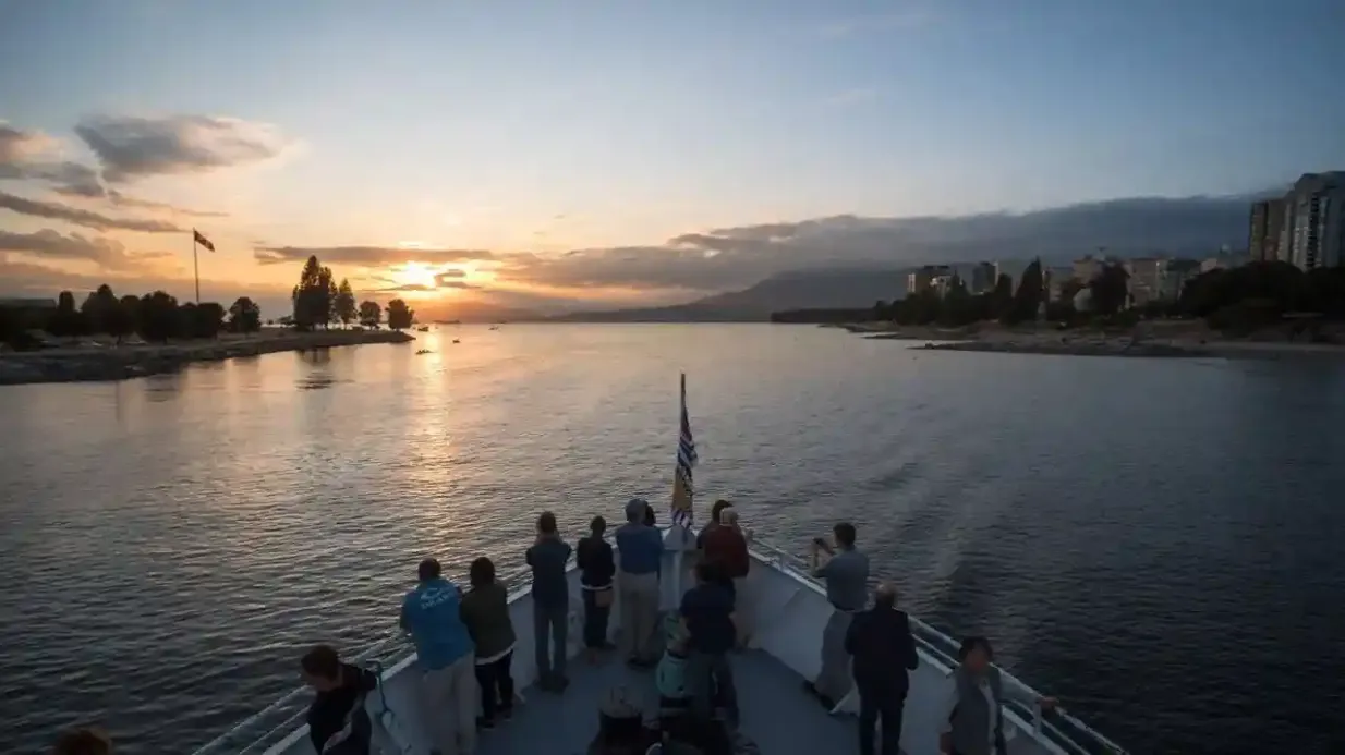 Vancouver: Evening Dinner Cruise Provided by Harbour Cruises Vancouver